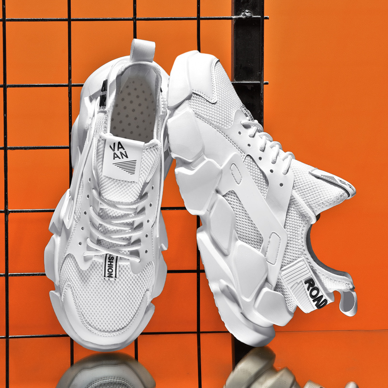 Lowtop White Sneaker